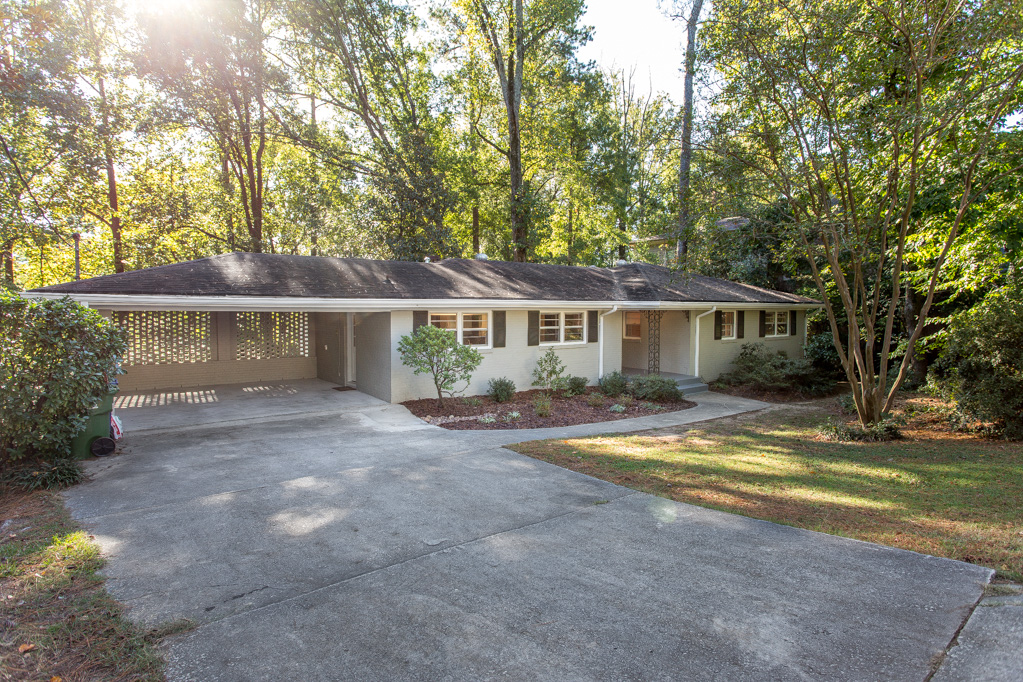 305 Old Ivy Road Northeast
