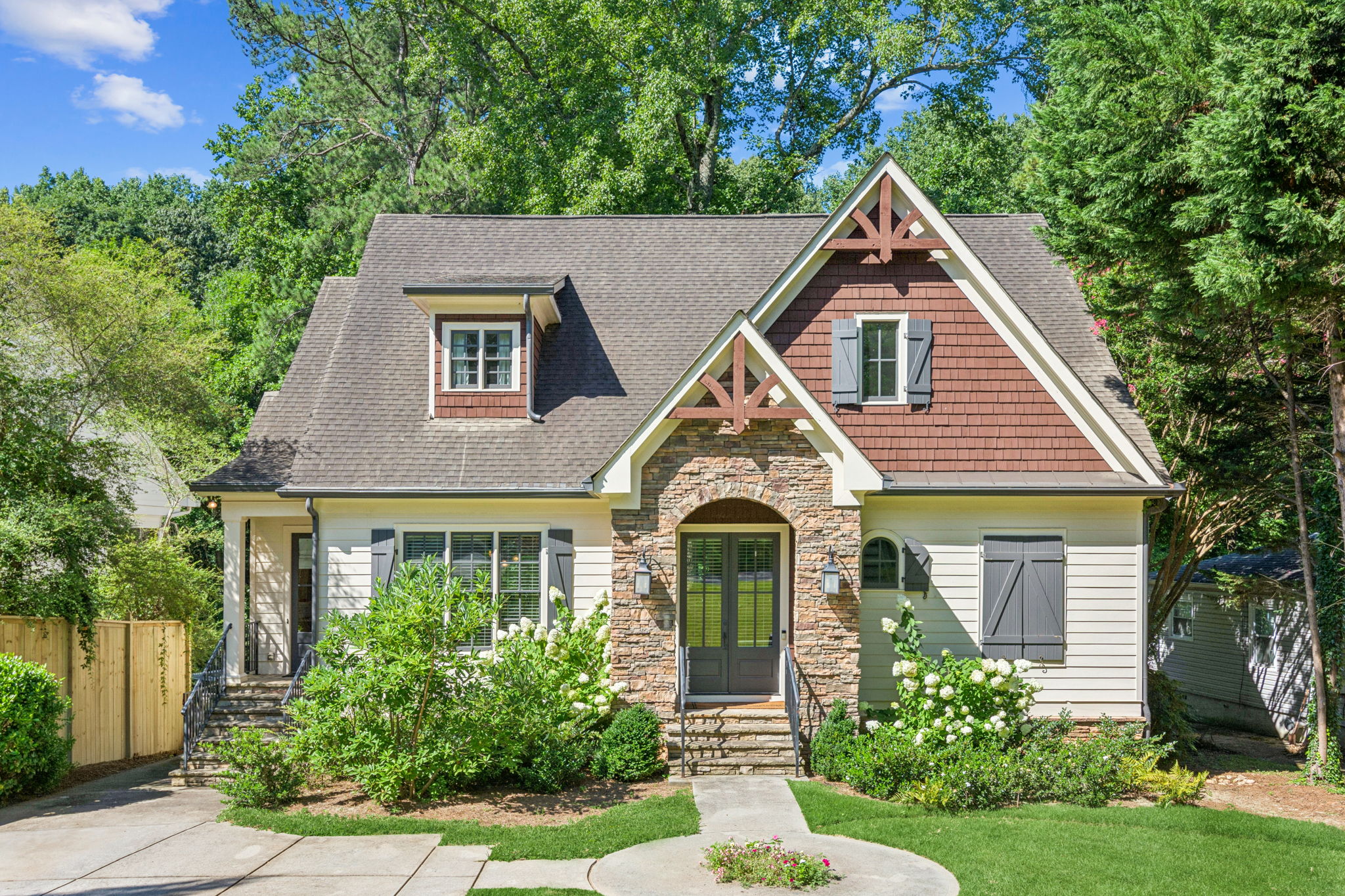1093 Country Lane Northeast